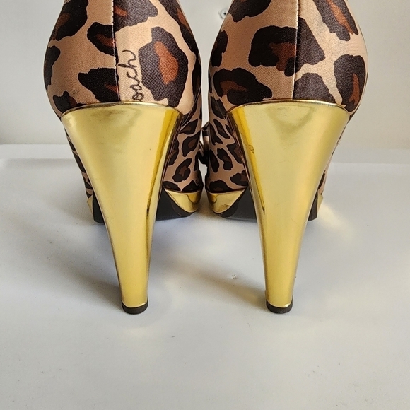Coach Leopard Print Satin Peep Toe Gold Heels        Size 6.5B - Picture 3 of 7